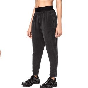 Lululemon lab joggers NWT